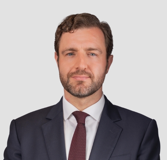 headshot for , Partner<br />
Broadfield Asia